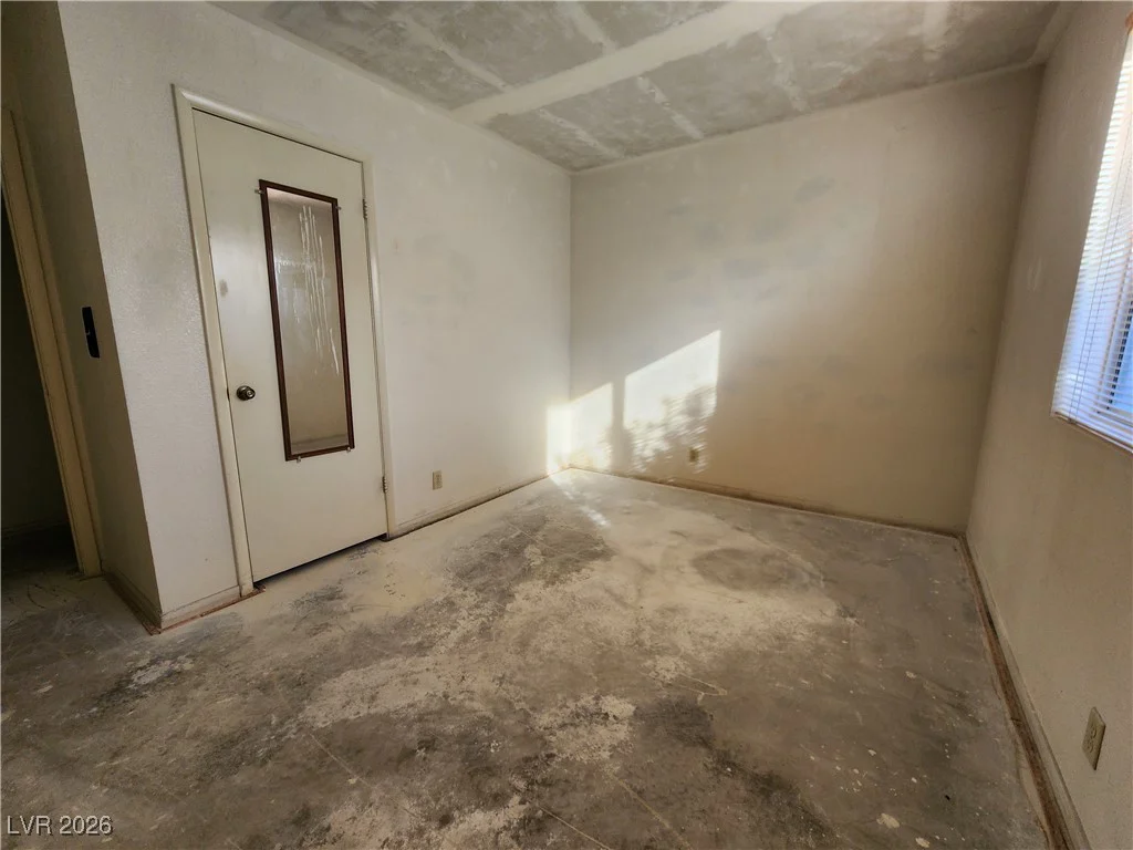 3681 Lincoln, Las Vegas, NV 89115