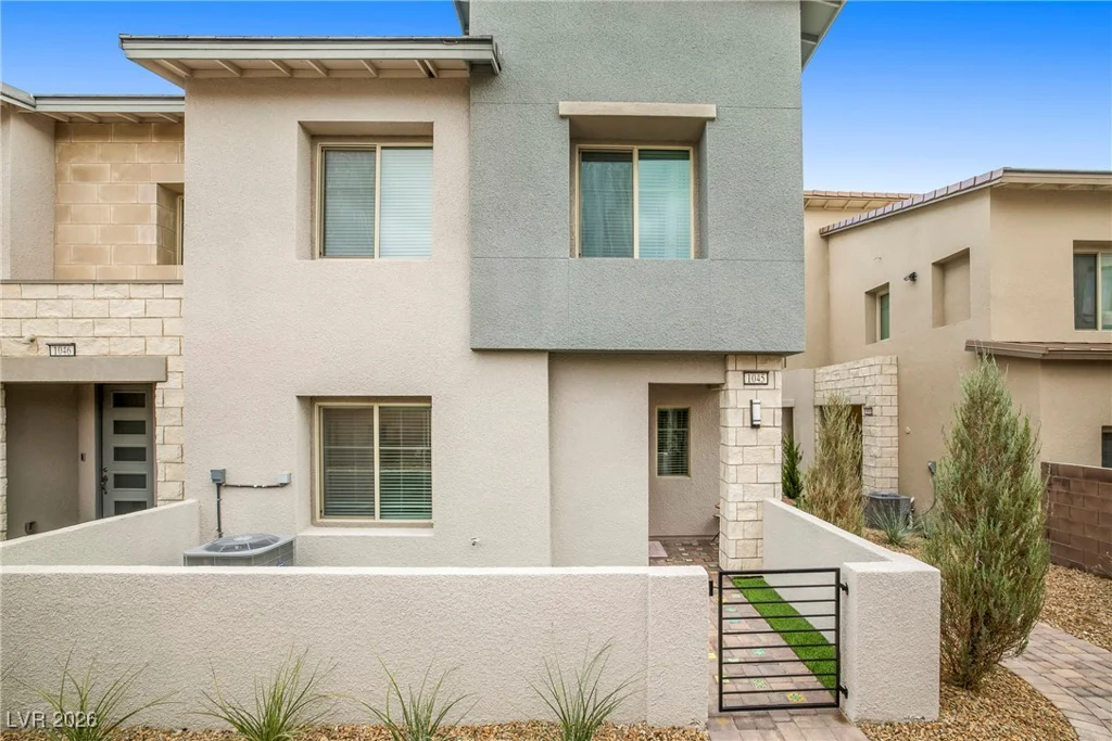 600 Carriage Hill, Las Vegas, NV 89138