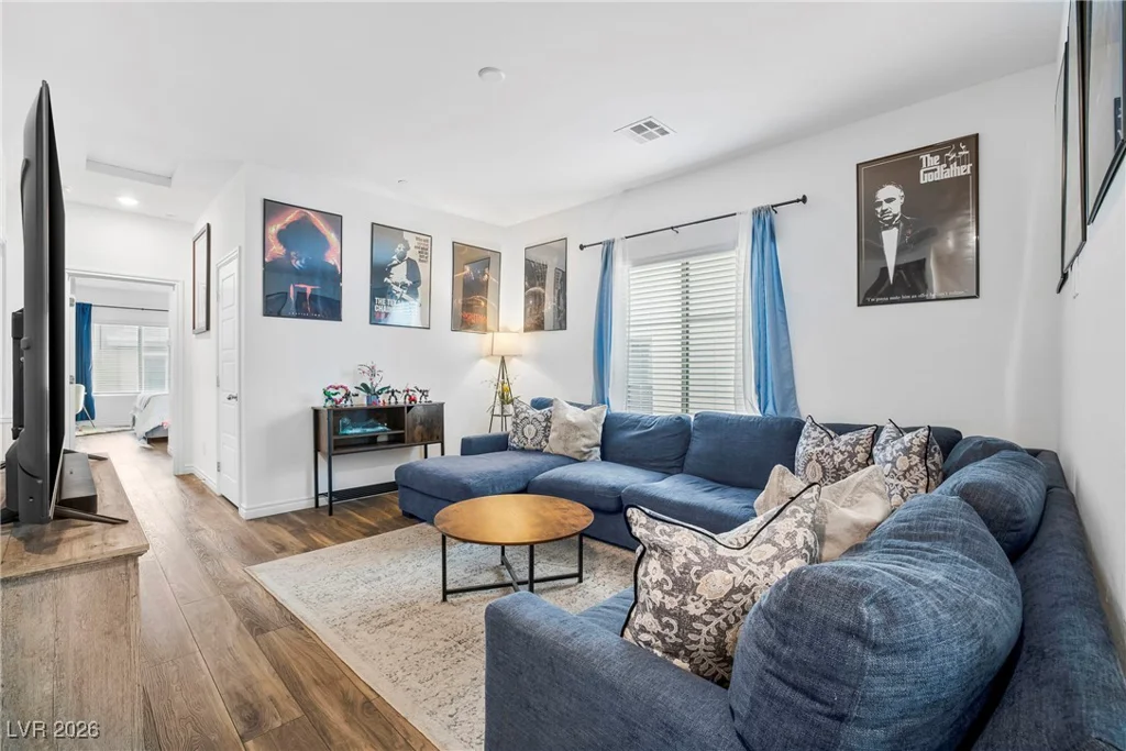 600 Carriage Hill, Las Vegas, NV 89138