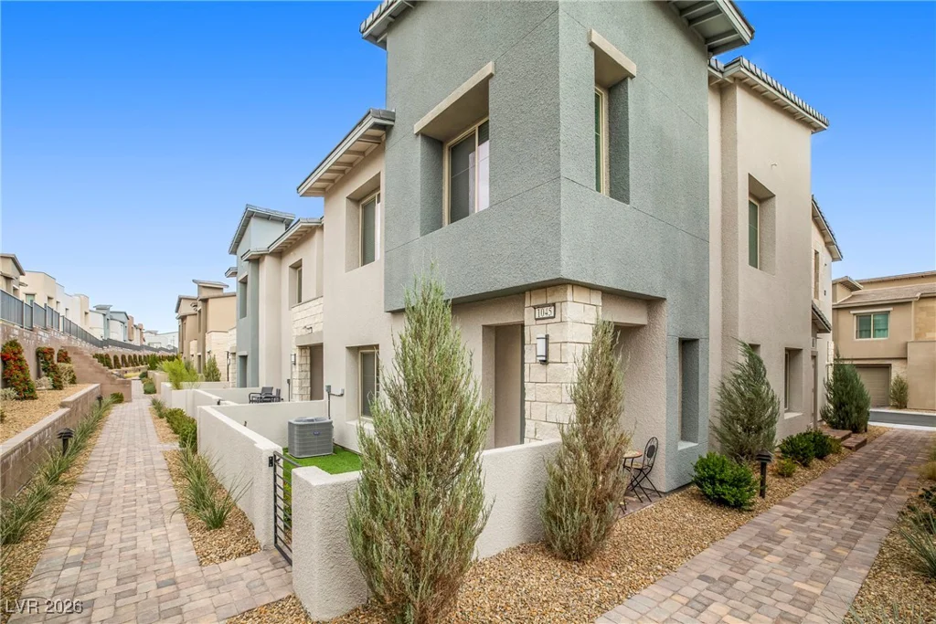 600 Carriage Hill, Las Vegas, NV 89138