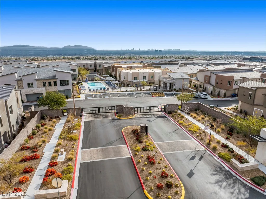 600 Carriage Hill, Las Vegas, NV 89138