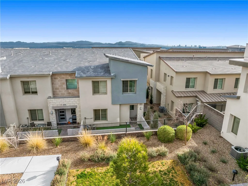 600 Carriage Hill, Las Vegas, NV 89138