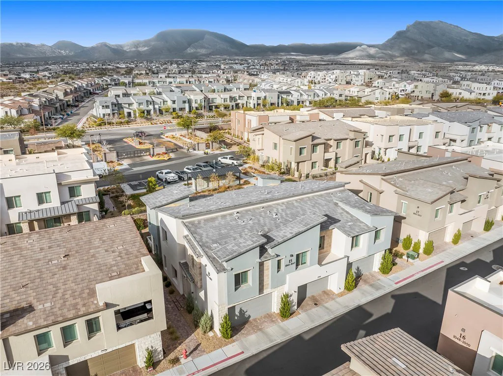 600 Carriage Hill, Las Vegas, NV 89138