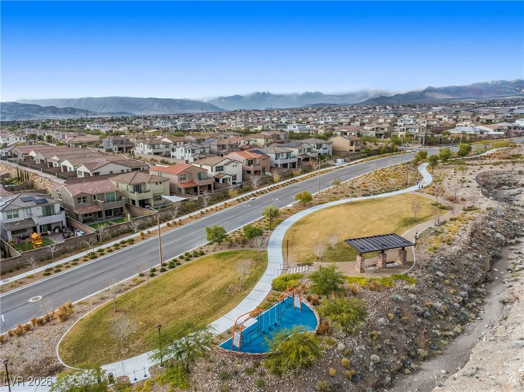 600 Carriage Hill, Las Vegas, NV 89138