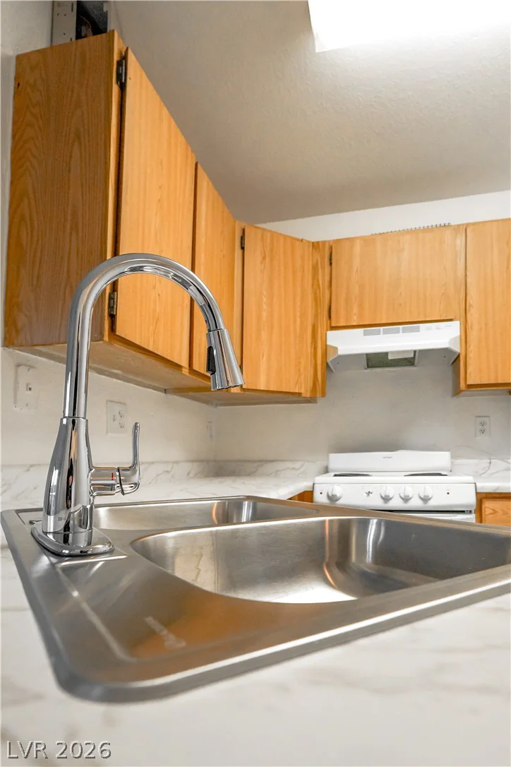 510 Elm, Las Vegas, NV 89169