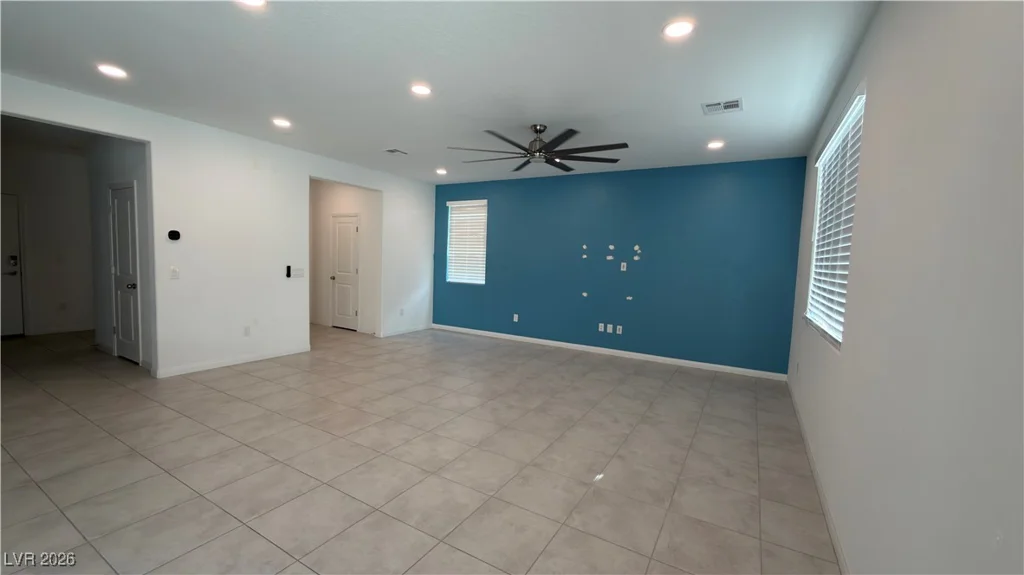 6951 Feather Hill, North Las Vegas, NV 89086