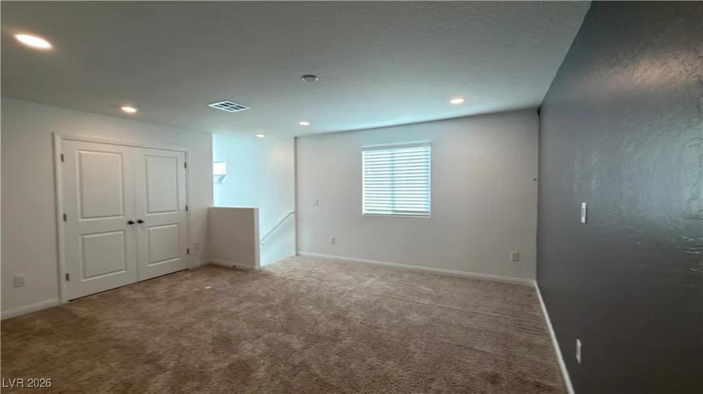 6951 Feather Hill, North Las Vegas, NV 89086