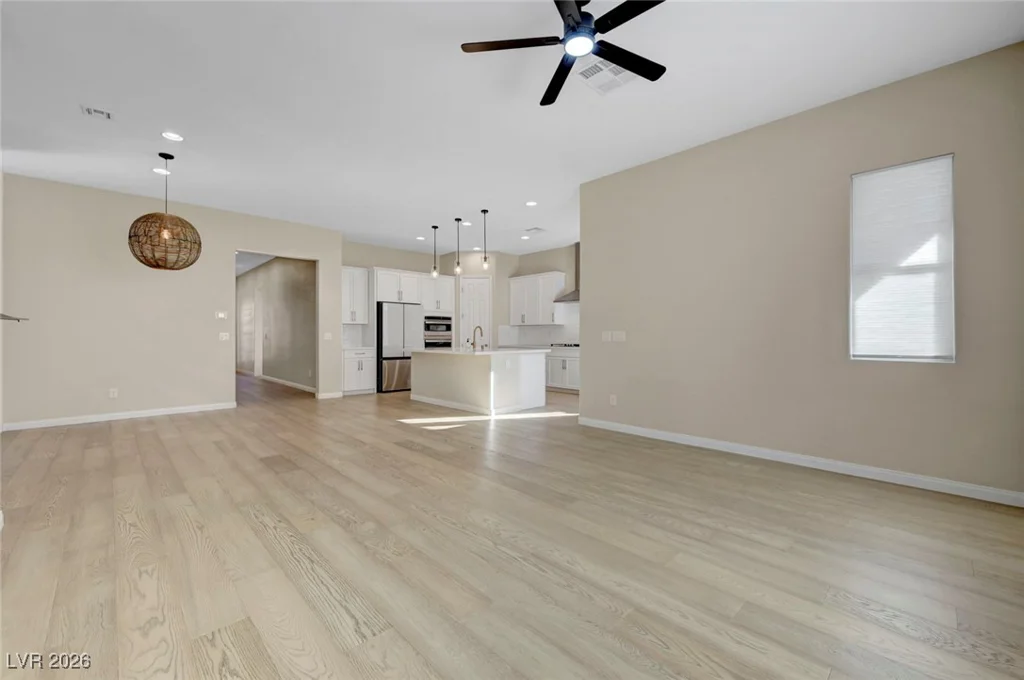 6117 Bugsy, North Las Vegas, NV 89081