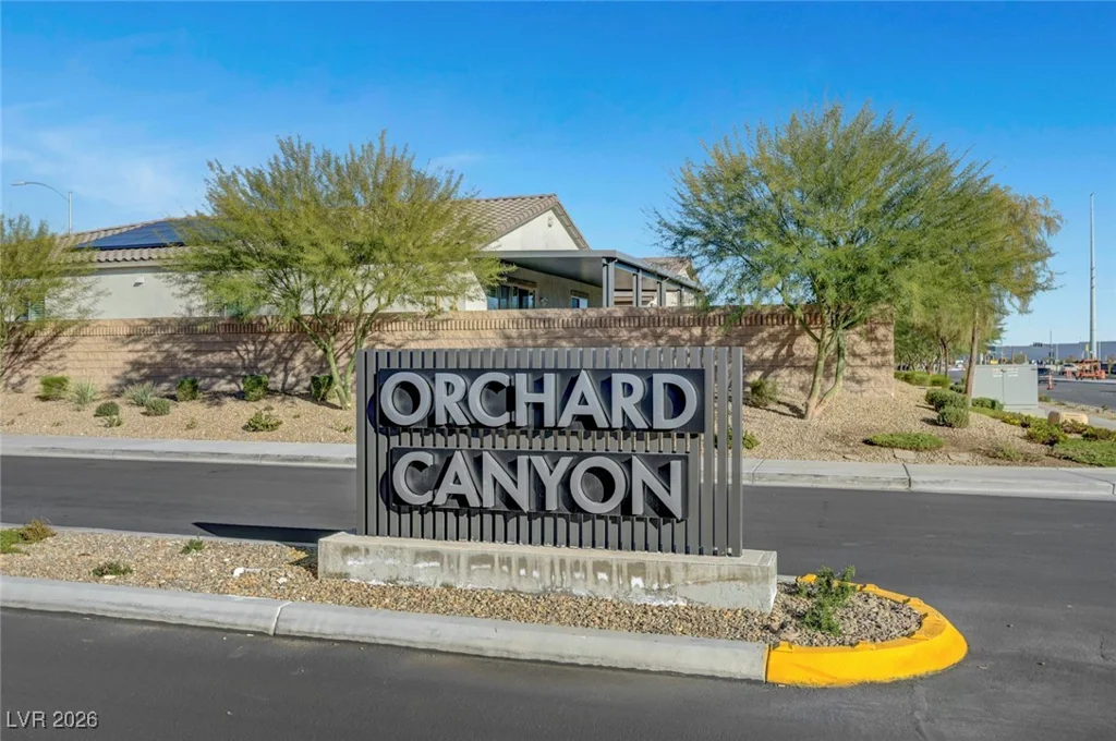 6117 Bugsy, North Las Vegas, NV 89081