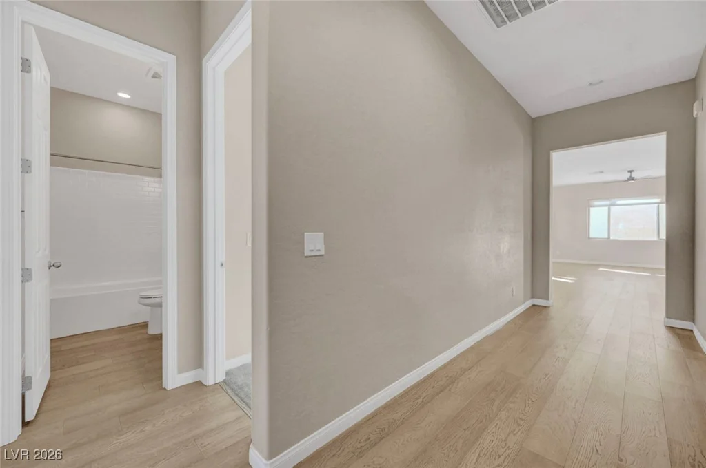 6117 Bugsy, North Las Vegas, NV 89081