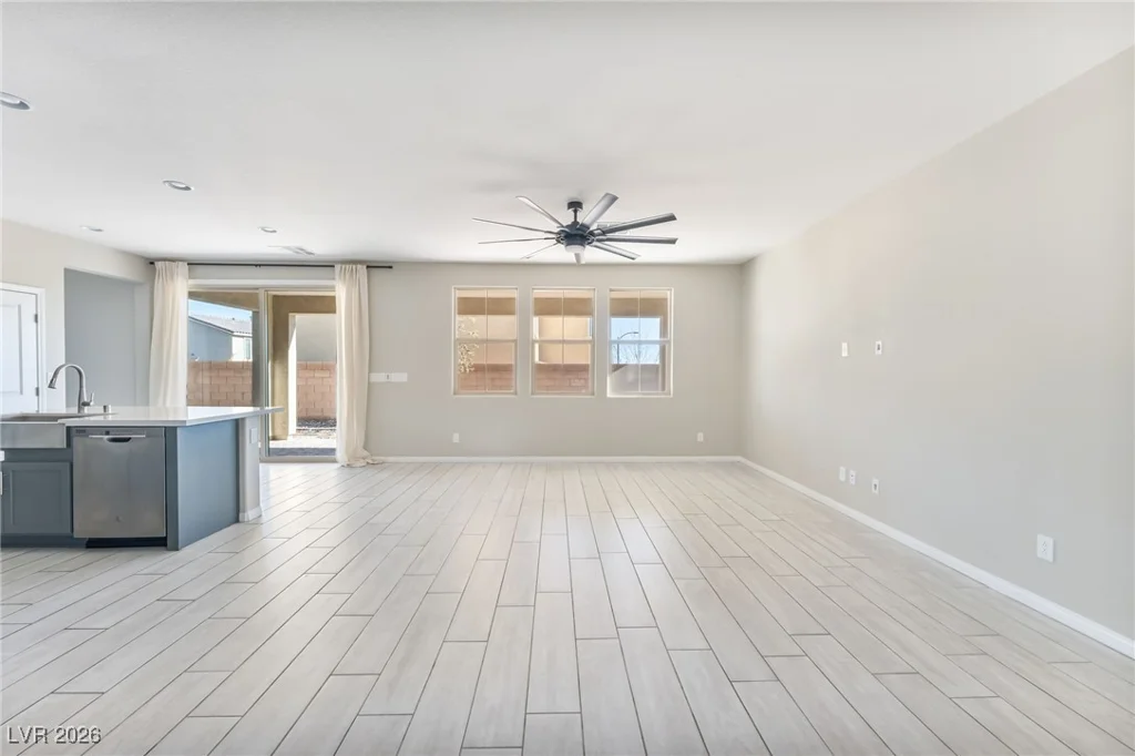 8020 California Pine, Las Vegas, NV 89166