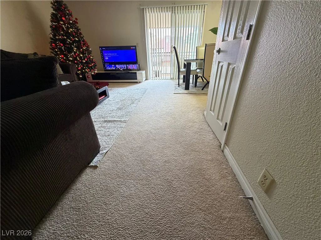 5240 Indian River, Las Vegas, NV 89103