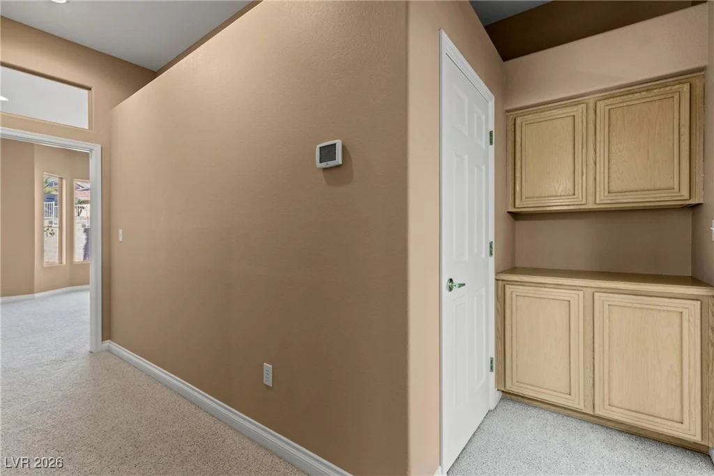 2413 Bluffton, Las Vegas, NV 89134