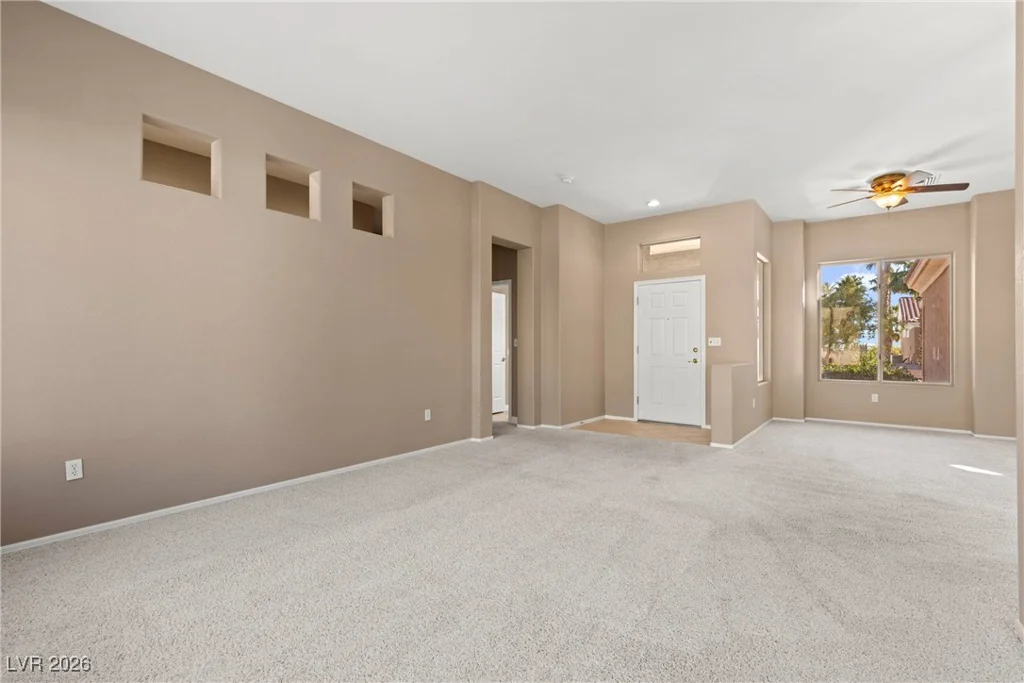 2413 Bluffton, Las Vegas, NV 89134