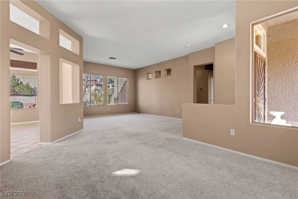 2413 Bluffton, Las Vegas, NV 89134