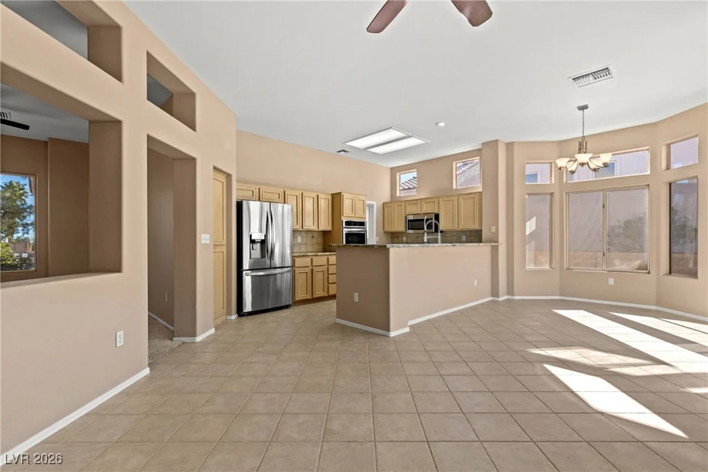 2413 Bluffton, Las Vegas, NV 89134