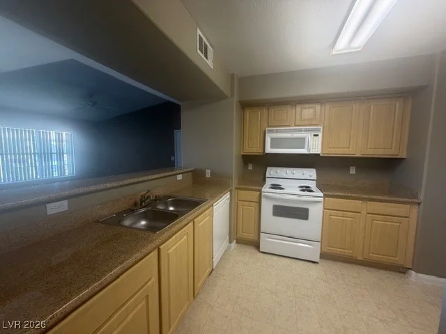 8000 Badura, Las Vegas, NV 89113