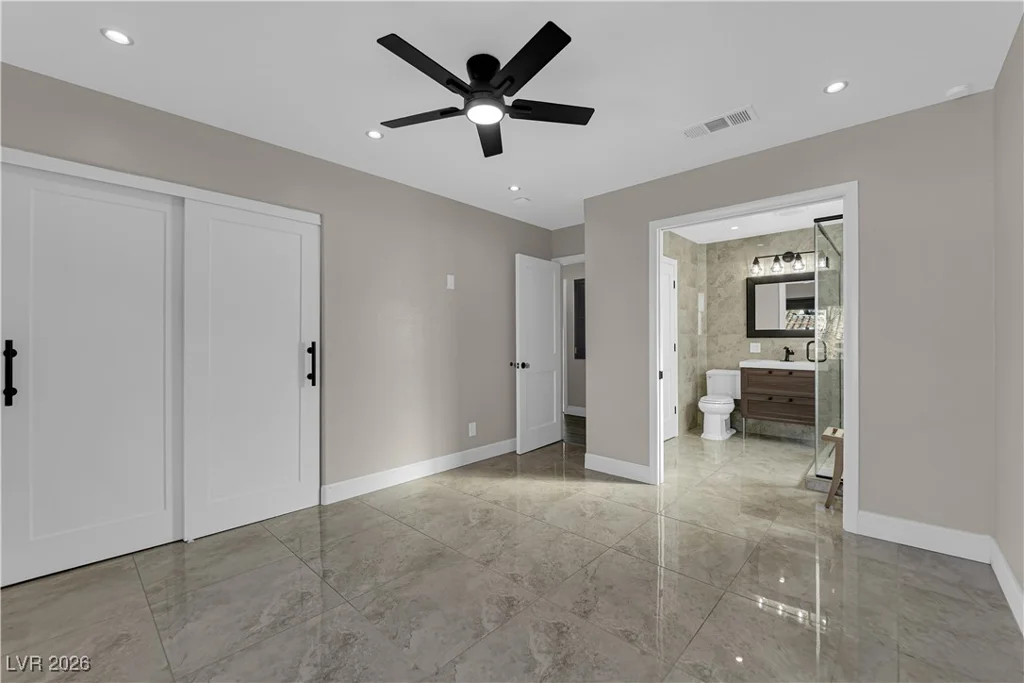 3637 Carol Lark, Las Vegas, NV 89129