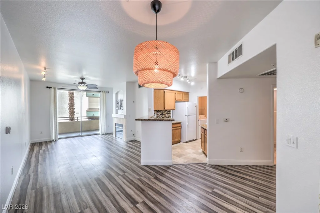 7119 Durango, Las Vegas, NV 89113