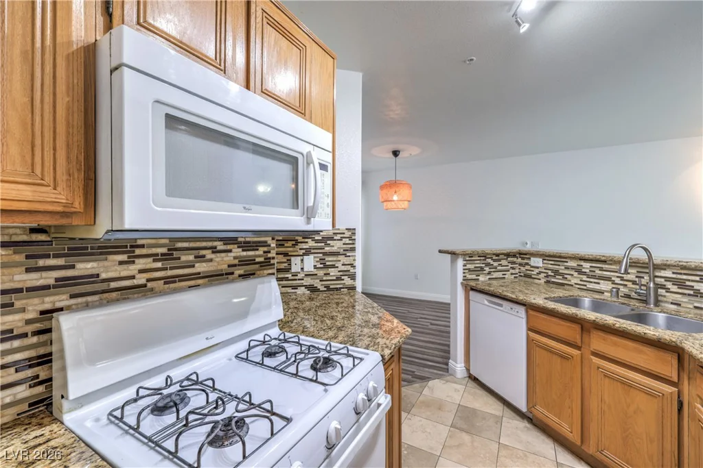 7119 Durango, Las Vegas, NV 89113