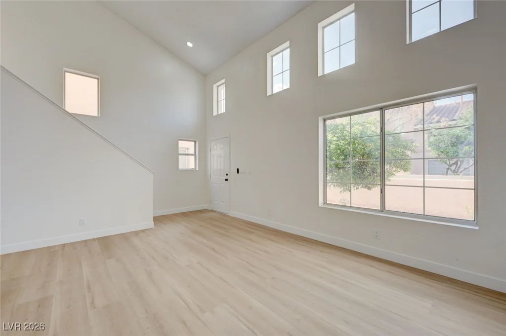 56 Belle Ridge, Las Vegas, NV 89123