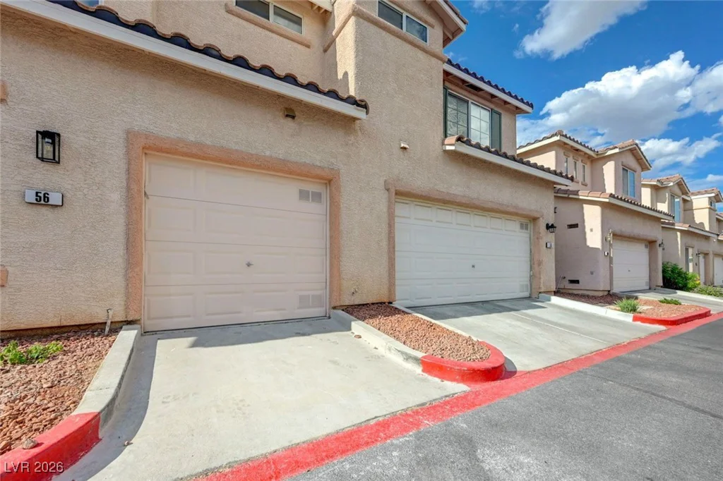 56 Belle Ridge, Las Vegas, NV 89123
