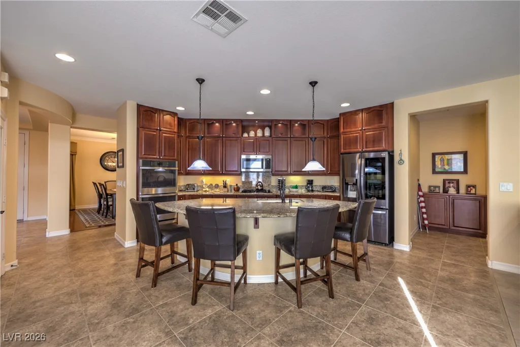 10016 Desert Alcove, Las Vegas, NV 89178