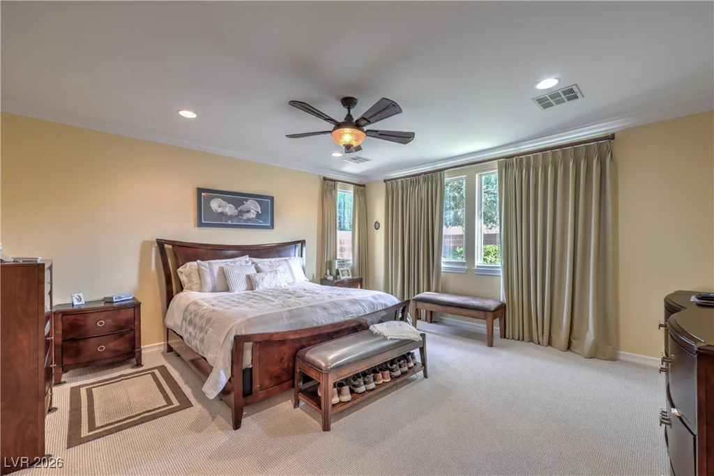 10016 Desert Alcove, Las Vegas, NV 89178