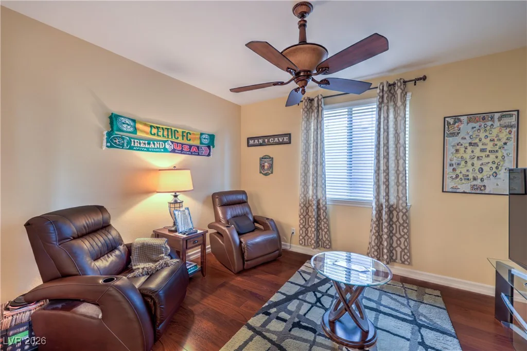 10016 Desert Alcove, Las Vegas, NV 89178