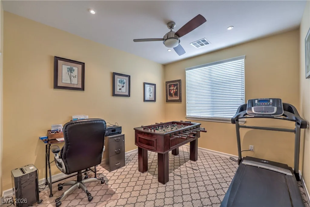 10016 Desert Alcove, Las Vegas, NV 89178