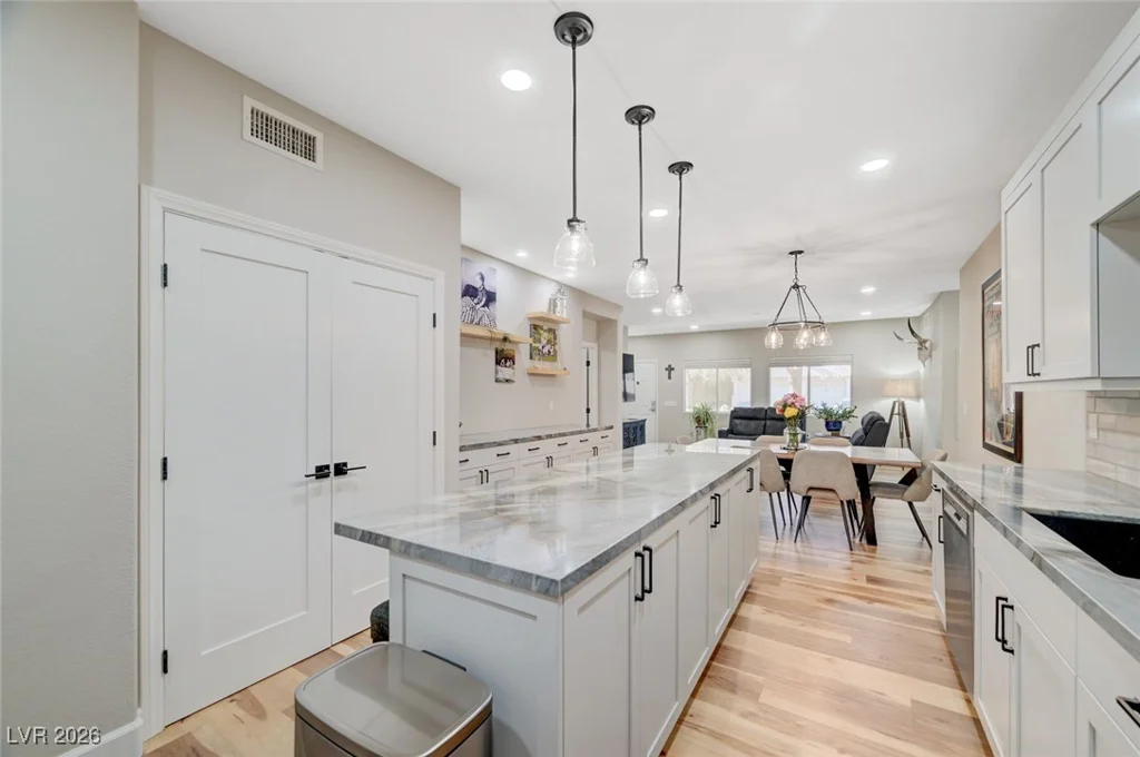 7450 Eastern, Las Vegas, NV 89123