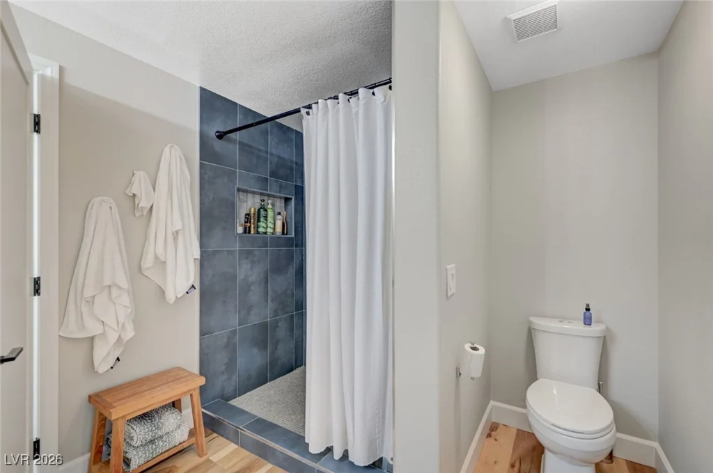 7450 Eastern, Las Vegas, NV 89123