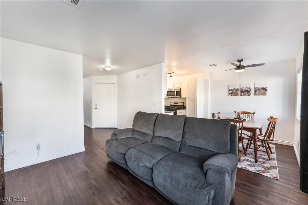 5330 Charleston, Las Vegas, NV 89142