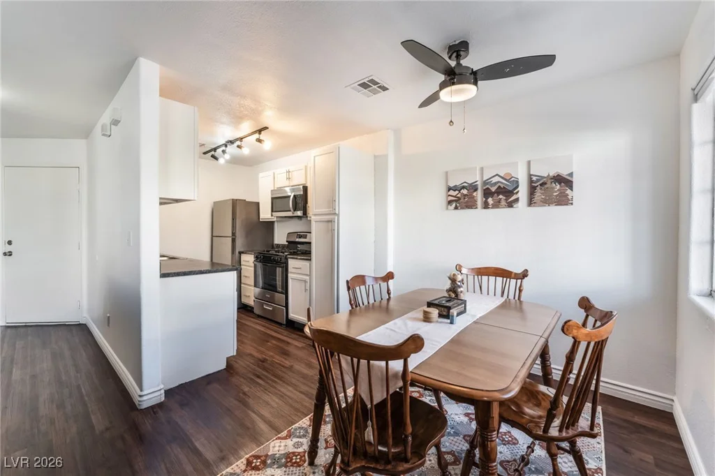 5330 Charleston, Las Vegas, NV 89142