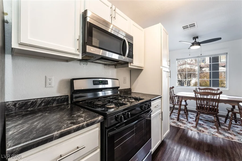 5330 Charleston, Las Vegas, NV 89142