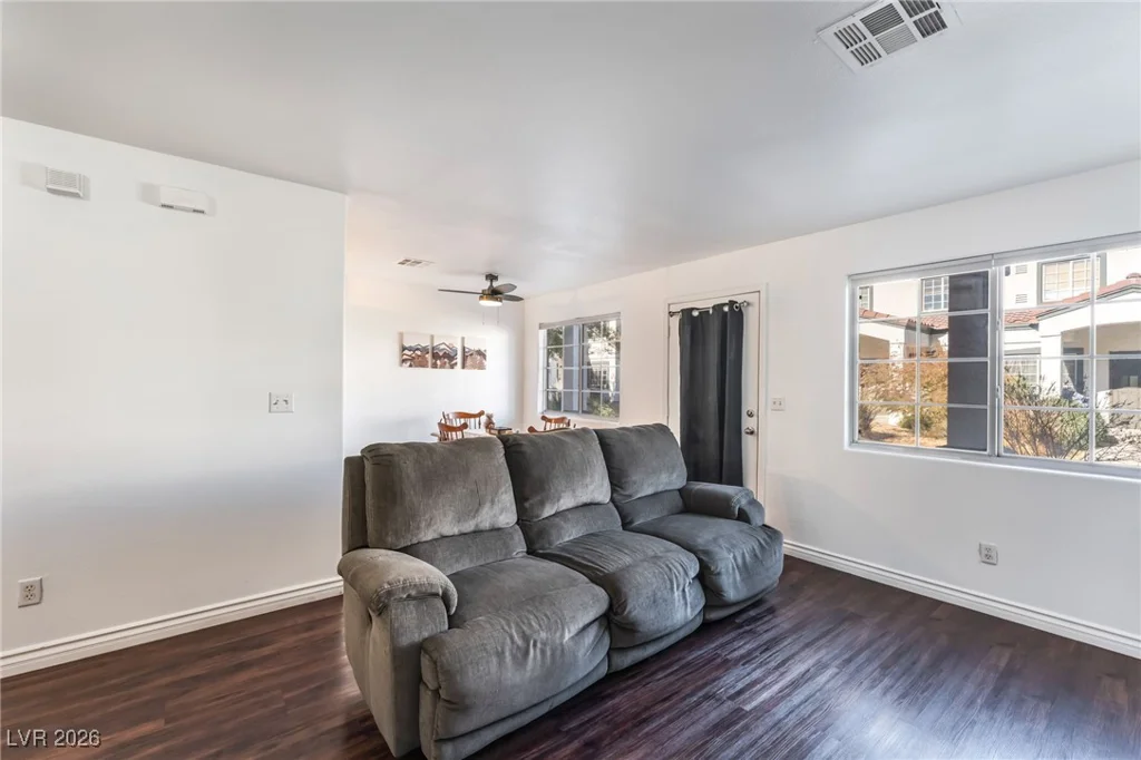 5330 Charleston, Las Vegas, NV 89142