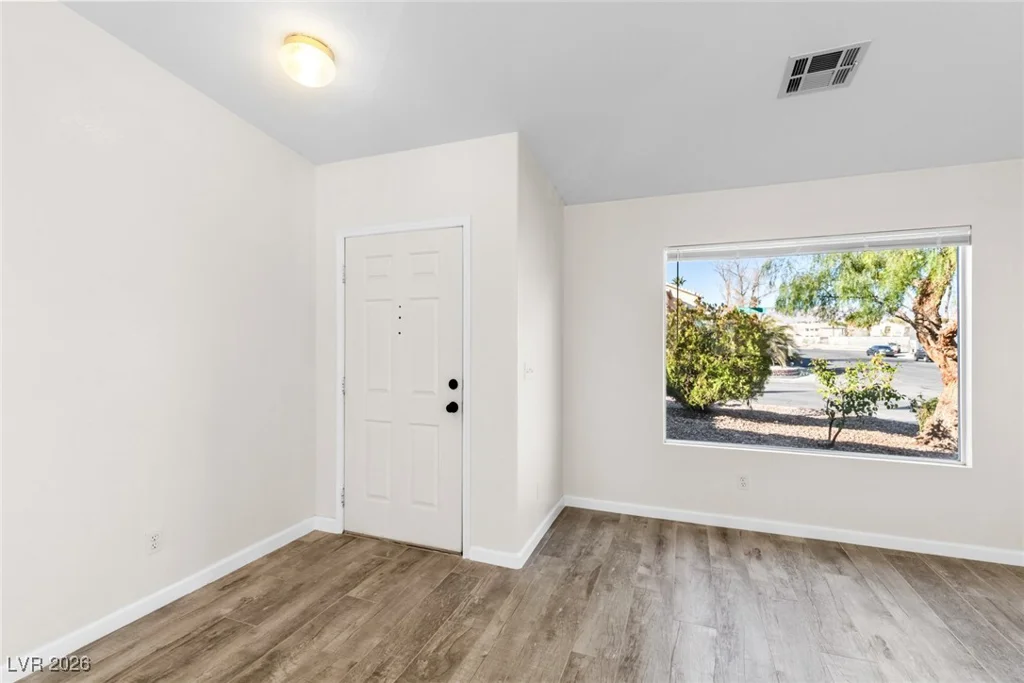 5404 Lonesome Biker, Las Vegas, NV 89113