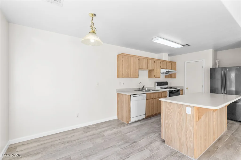 5404 Lonesome Biker, Las Vegas, NV 89113