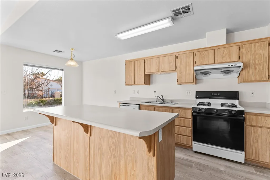 5404 Lonesome Biker, Las Vegas, NV 89113