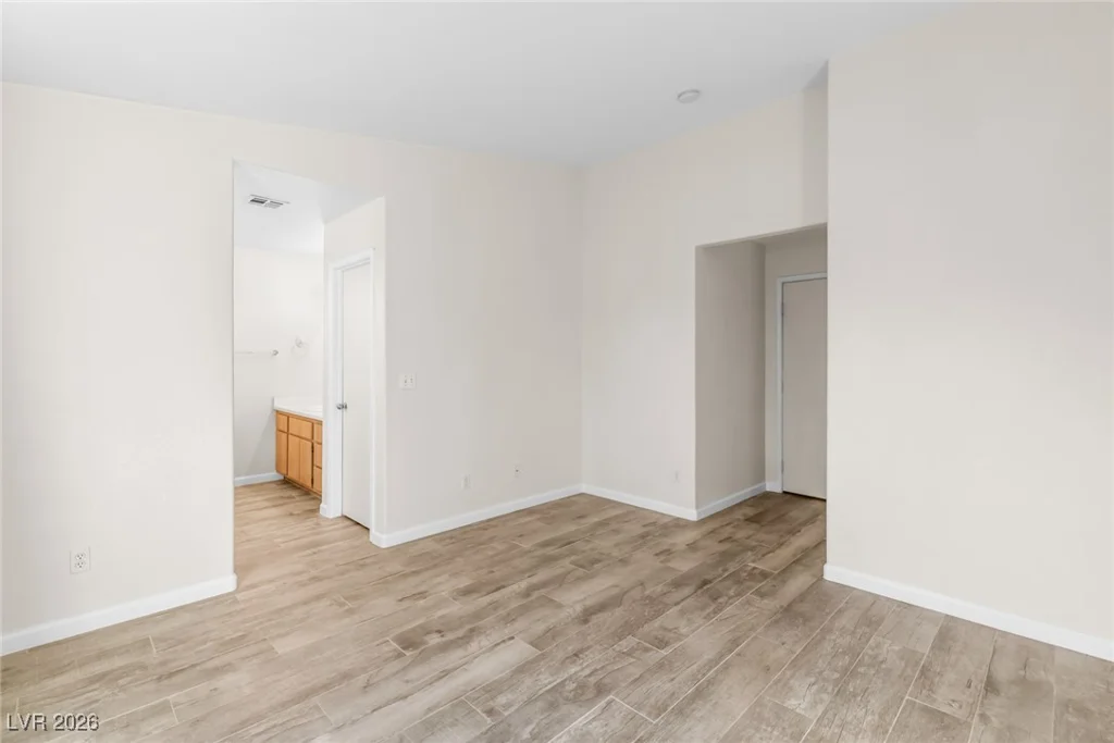 5404 Lonesome Biker, Las Vegas, NV 89113