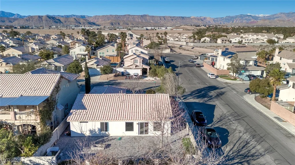 5404 Lonesome Biker, Las Vegas, NV 89113
