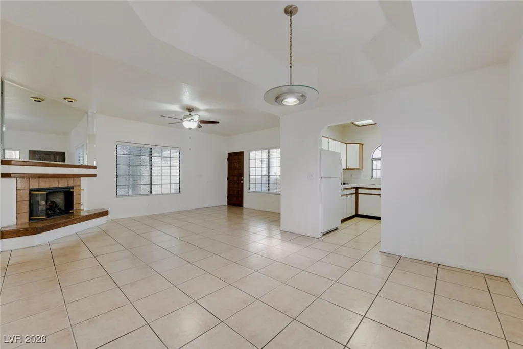 1421 Santa Margarita, Las Vegas, NV 89146