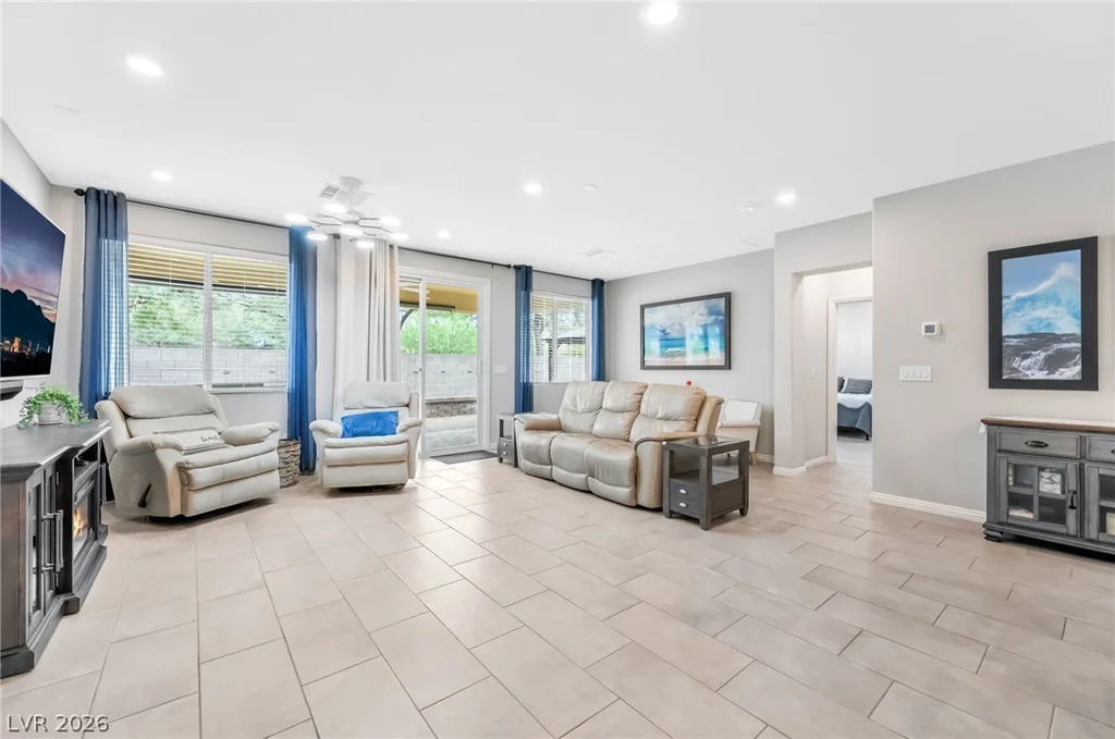 7329 Bedazzle, North Las Vegas, NV 89084