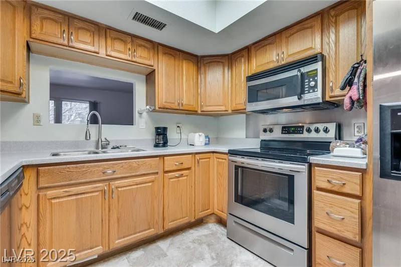 3767 Monument, Las Vegas, NV 89121