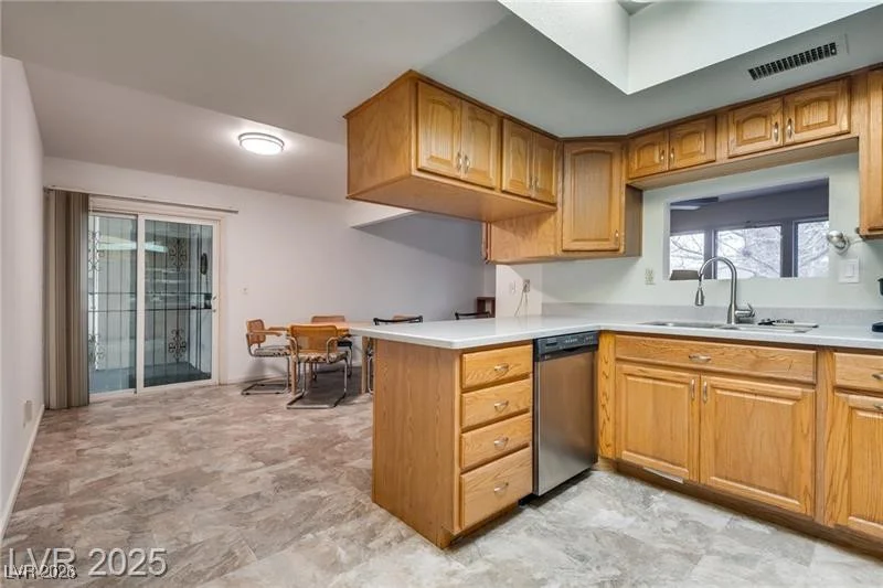 3767 Monument, Las Vegas, NV 89121