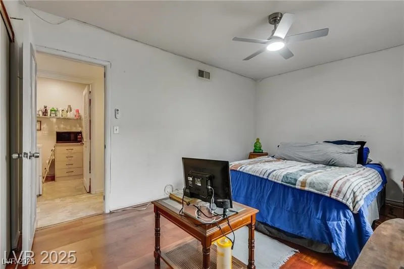 3767 Monument, Las Vegas, NV 89121