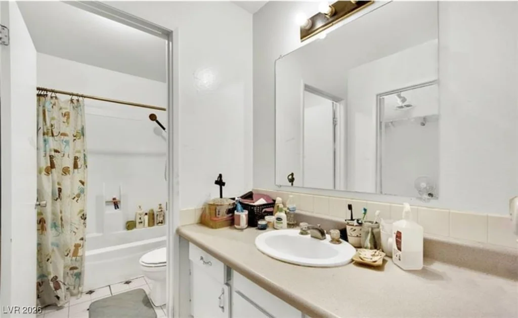 6133 Meadowgrass, Las Vegas, NV 89103