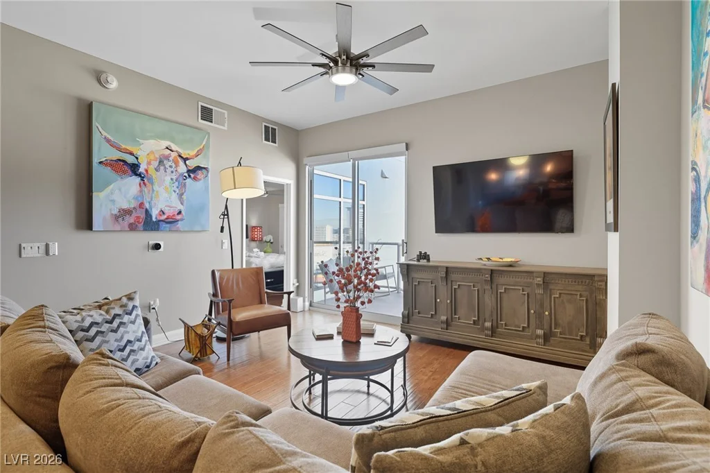 150 Las Vegas, Las Vegas, NV 89101