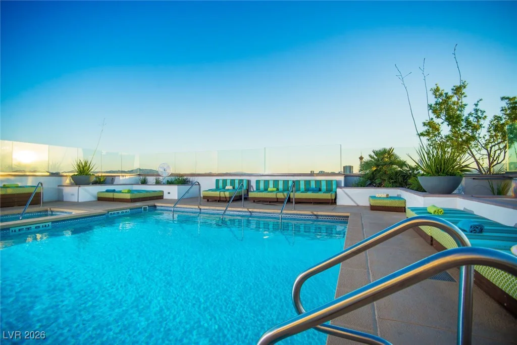 150 Las Vegas, Las Vegas, NV 89101