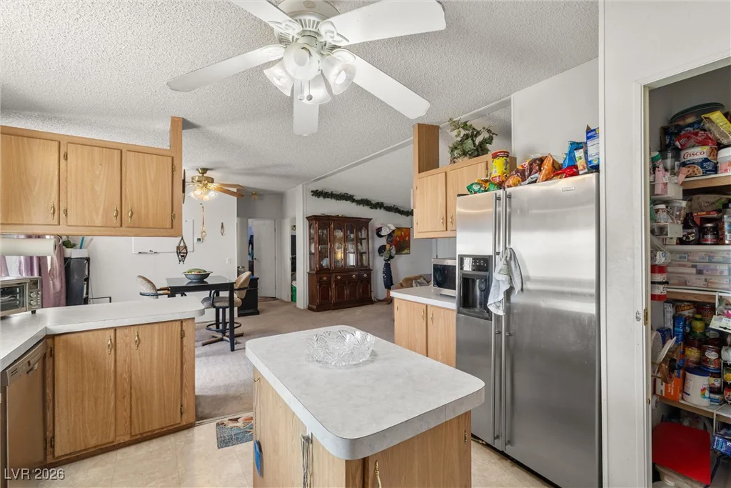 3199 Records, Amargosa Valley, NV 89020